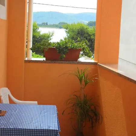 More Apartment Turanj